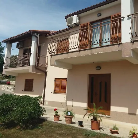 With A Parking Space Trget, Rasa - 7446 Apartmán